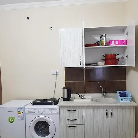 Renao 1 מלון